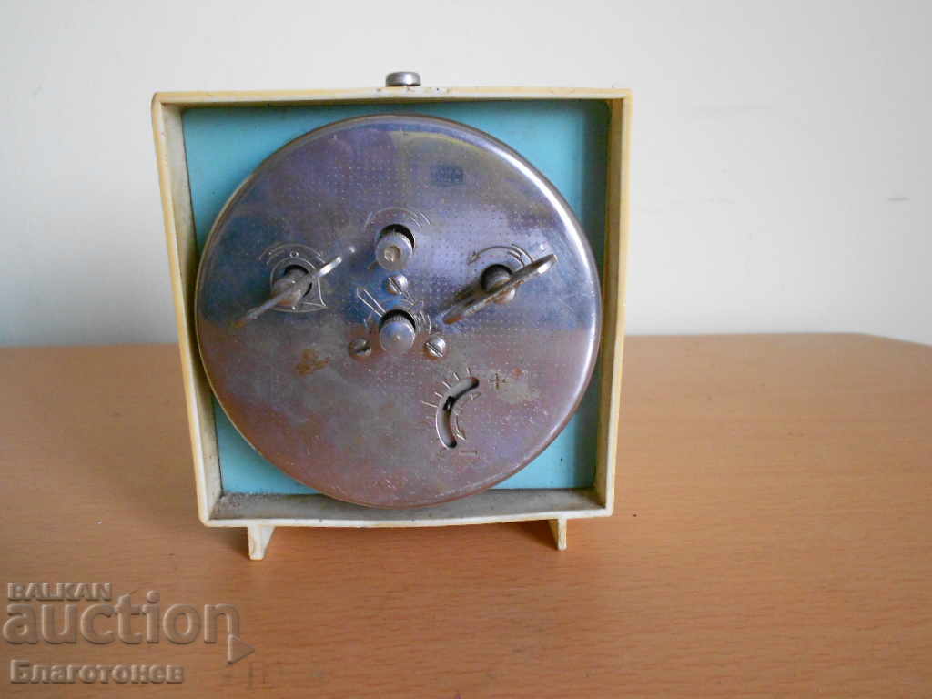 ceas cu alarmă vechi - 5 ceas cu alarmă vechi - 5