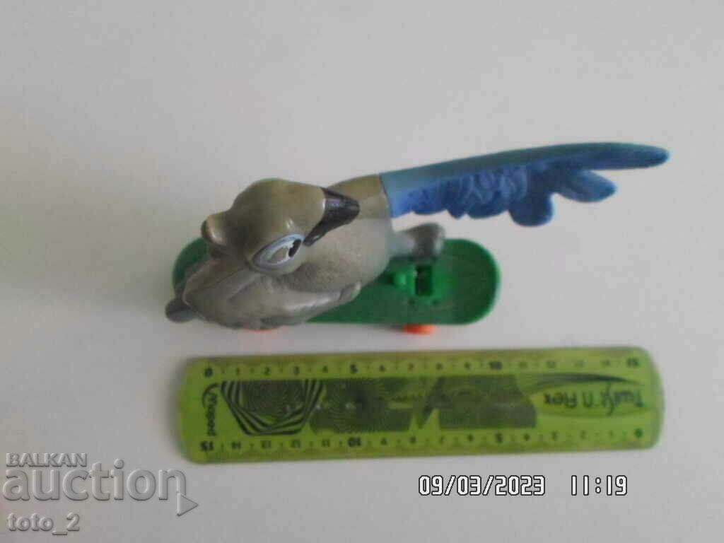 Auction  FIGURE FROM MCDONALD'S - THE PARROT FROM "RIO"