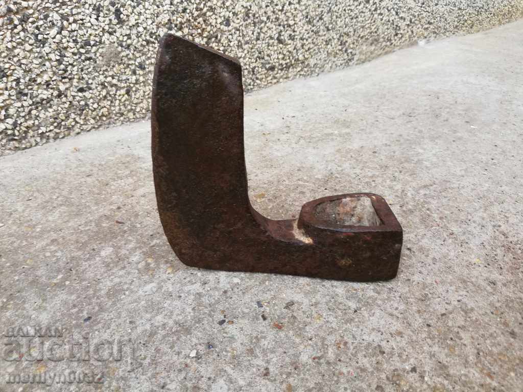 Delivery of Old ax ax ax without a scraper wrought iron blade Delivery of Old ax ax ax without a scraper wrought iron blade