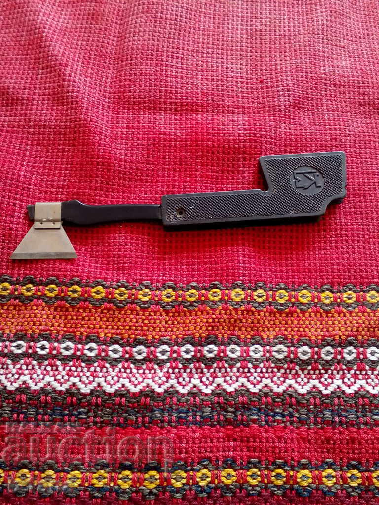 Delivery of Old Russian Souvenir