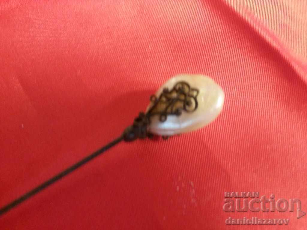 Lot Old Needles, Naked Semi Precious Stones, Zedek Zirkonium with price 45.00 BGN | € 23.01 Lot Old Needles, Naked Semi Precious Stones, Zedek Zirkonium with price 45.00 BGN | € 23.01