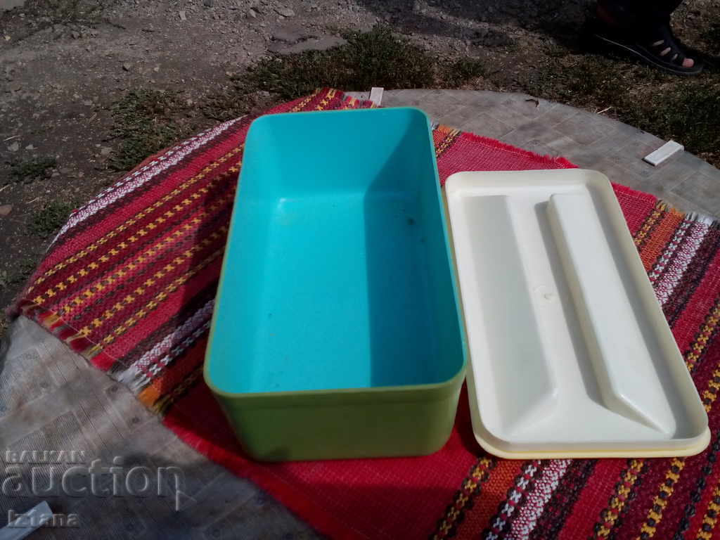 An old food box - 5 An old food box - 5