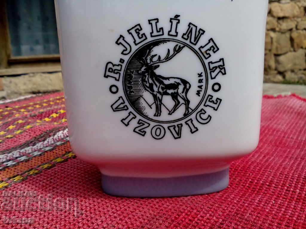 Стара порцеланова каничка сувенир с цена 10.00 лв. | € 5.11 Стара порцеланова каничка сувенир с цена 10.00 лв. | € 5.11