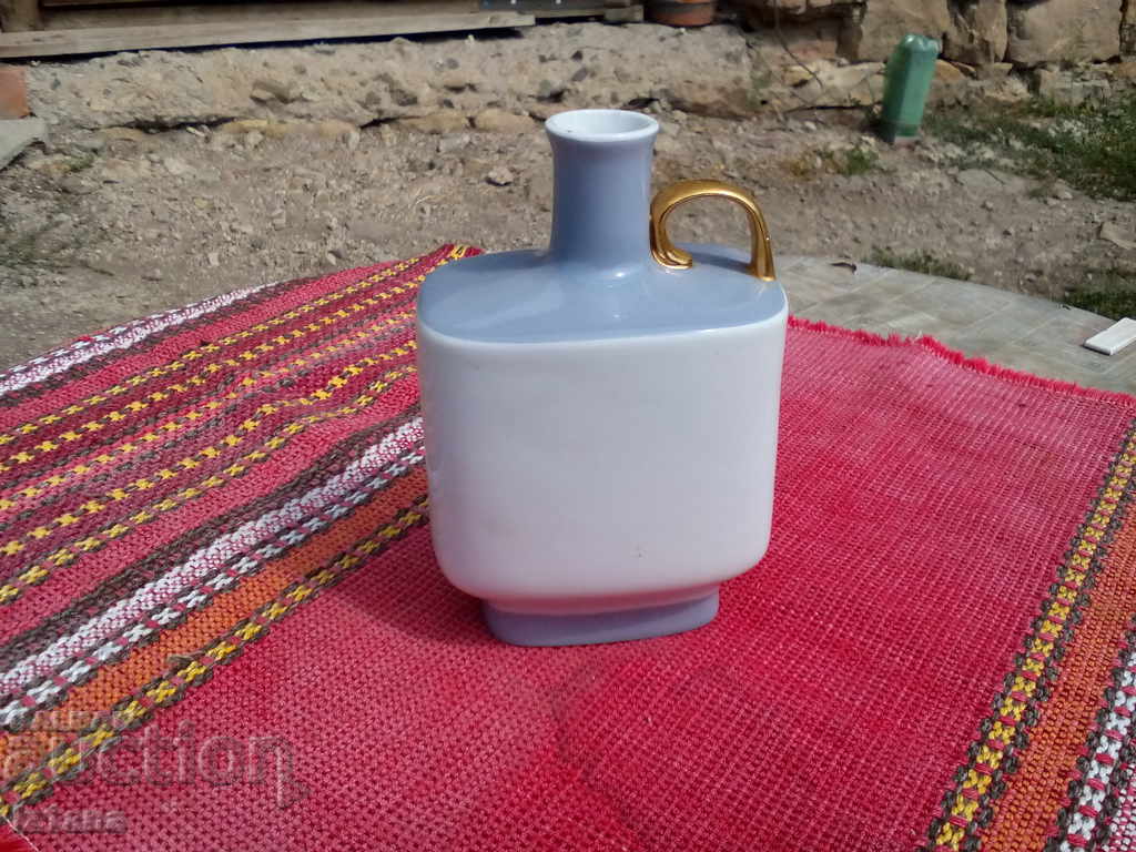 Доставка на Стара порцеланова каничка сувенир Доставка на Стара порцеланова каничка сувенир