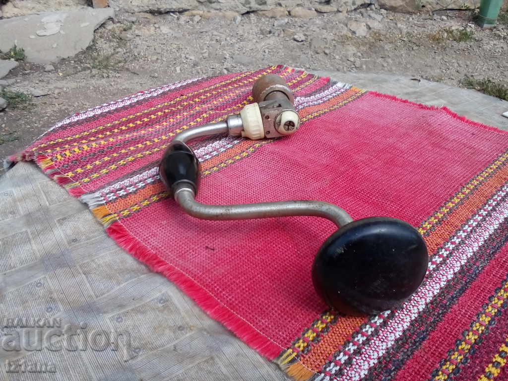 Παλιά τρυπάνι, ελικόπτερο, ελικόπτερο με τιμή 30.00 BGN | € 15.34 Παλιά τρυπάνι, ελικόπτερο, ελικόπτερο με τιμή 30.00 BGN | € 15.34