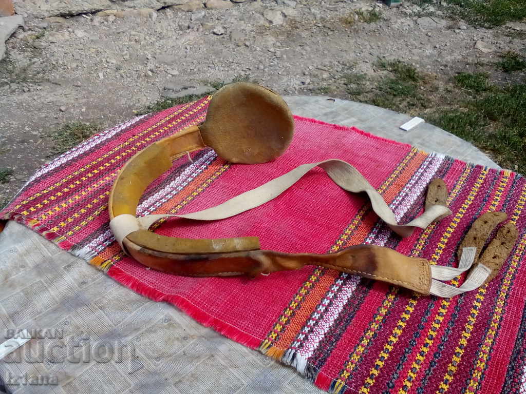 Delivery of Old medical belt Delivery of Old medical belt