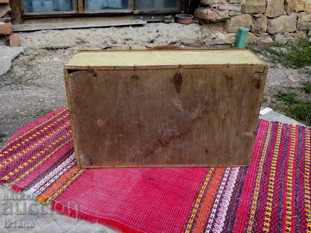 Old wooden box - 6 Old wooden box - 6