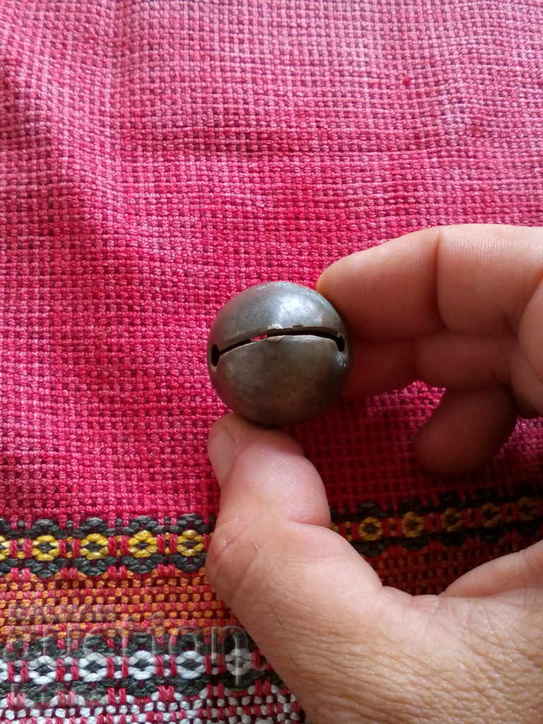 An old bell, a bell - 5 An old bell, a bell - 5