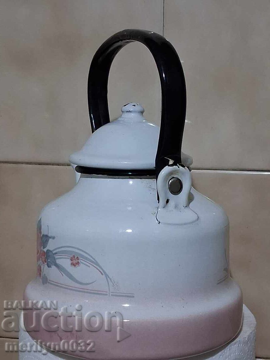 Παλιά εμαγιέ τσαγιέρα, καφετιέρα, κανάτα με τιμή € 26.41 | 51.65 BGN