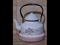 Ceainic vechi emailat, ibric de cafea, ulcior