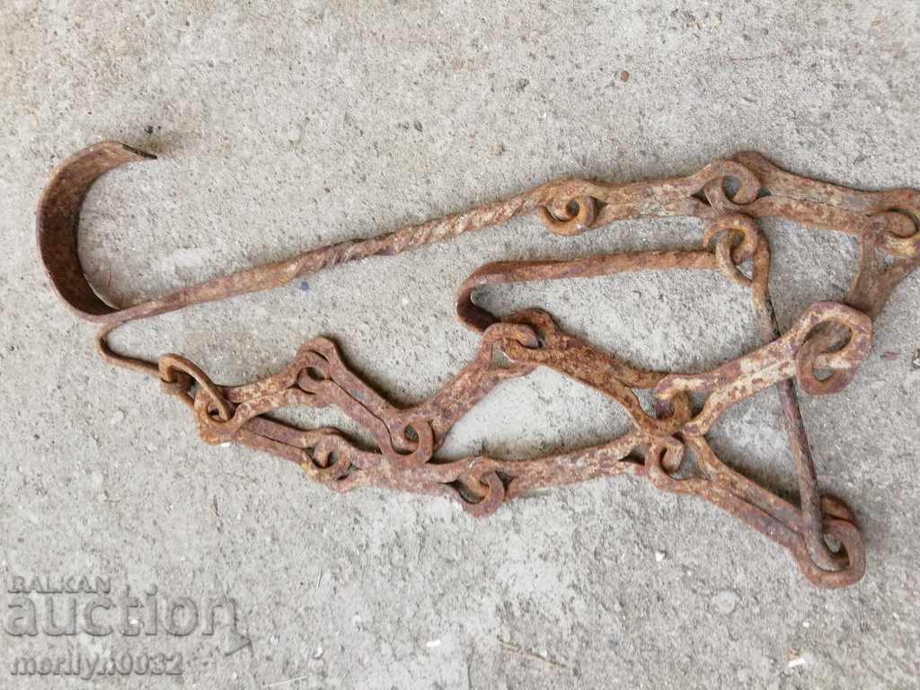 Old wrought iron chain with hook, hearth chain hook chain with price 49.00 BGN | € 25.05 Old wrought iron chain with hook, hearth chain hook chain with price 49.00 BGN | € 25.05