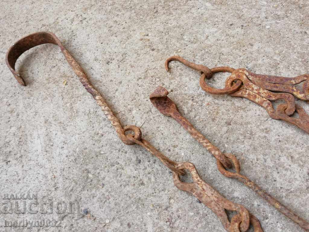 Old wrought iron chain with hook, hearth chain hook chain - 6 Old wrought iron chain with hook, hearth chain hook chain - 6