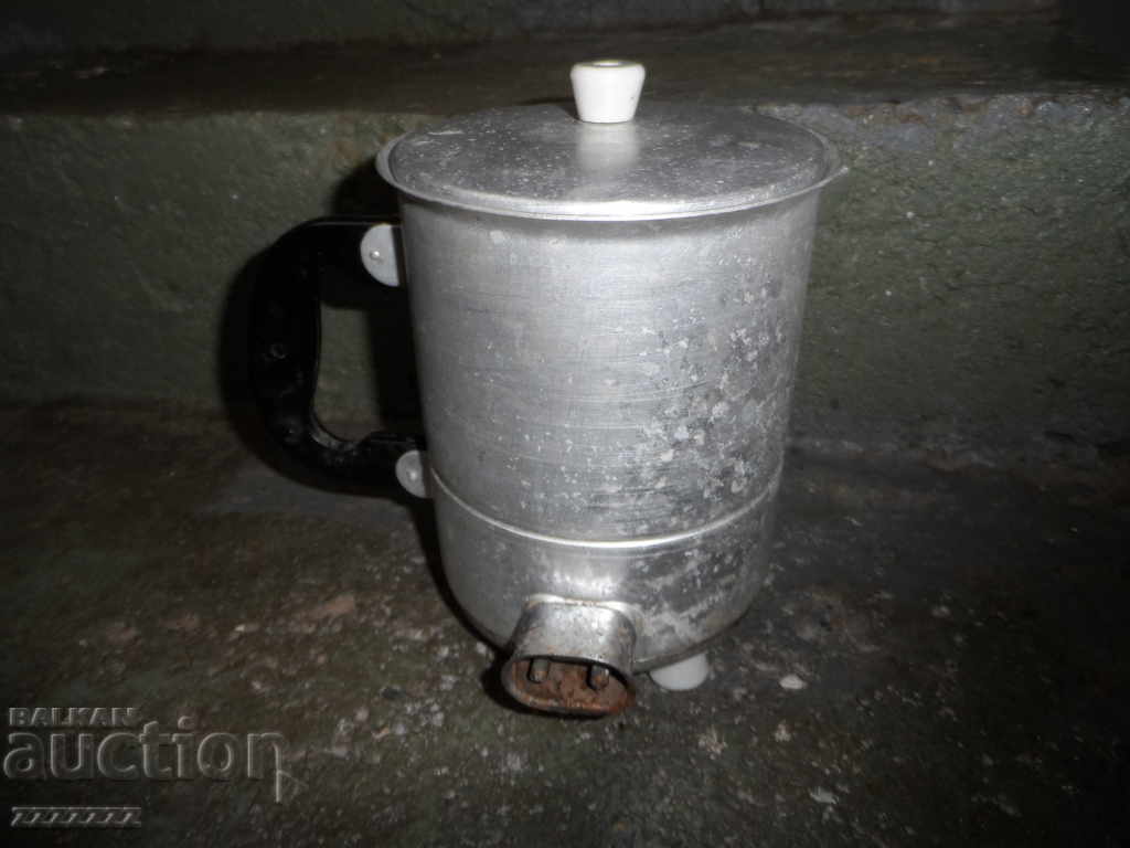 old aluminum pot with price 35.00 BGN | € 17.90 old aluminum pot with price 35.00 BGN | € 17.90
