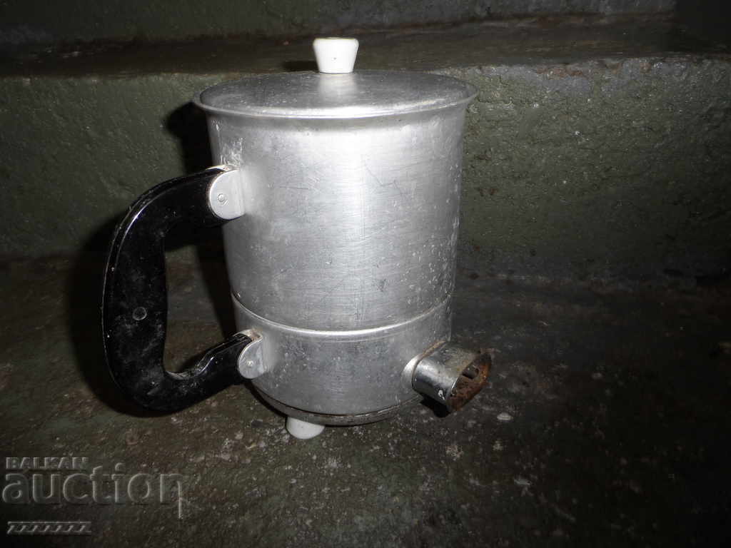 old aluminum pot - 6 old aluminum pot - 6