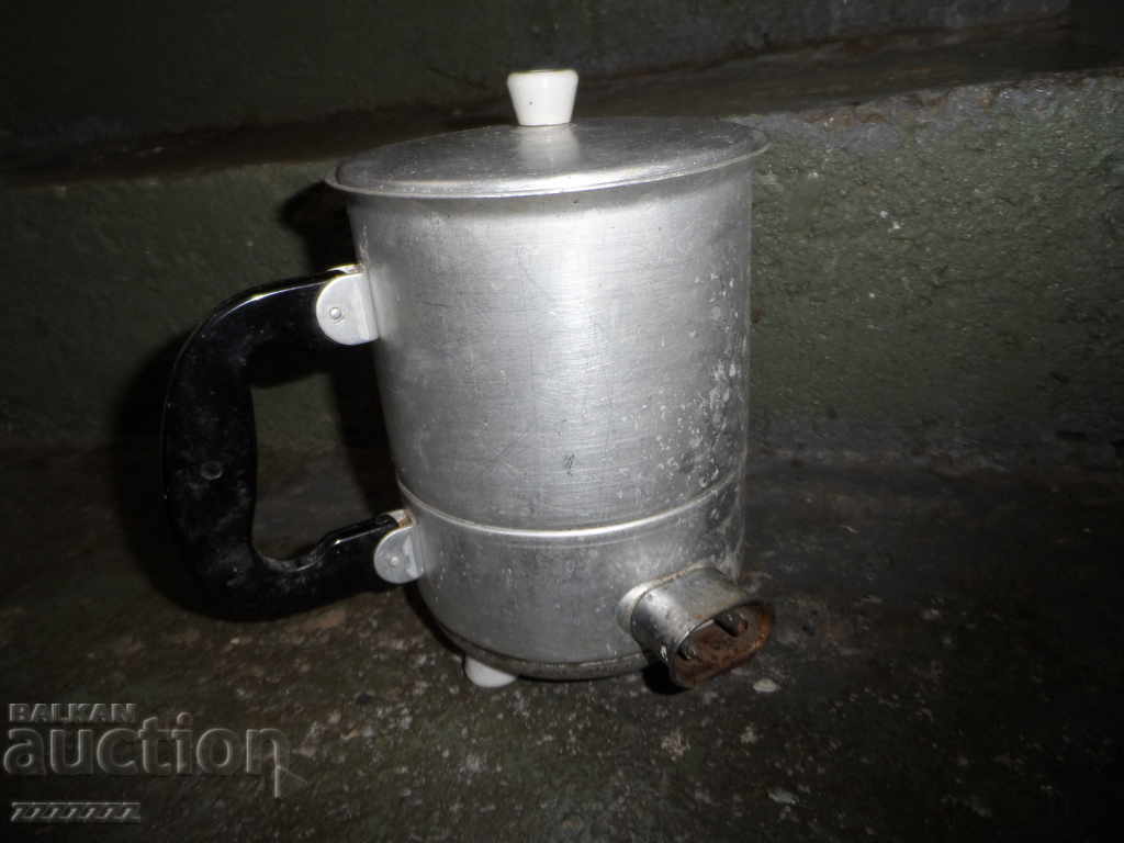 old aluminum pot - 7 old aluminum pot - 7