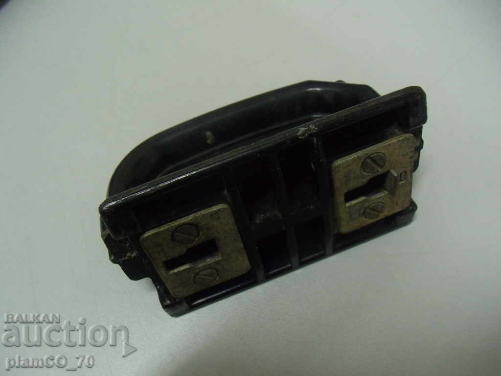 №*1450 стара бакелитова ръковхватка с цена 5.00 лв. | € 2.56 №*1450 стара бакелитова ръковхватка с цена 5.00 лв. | € 2.56