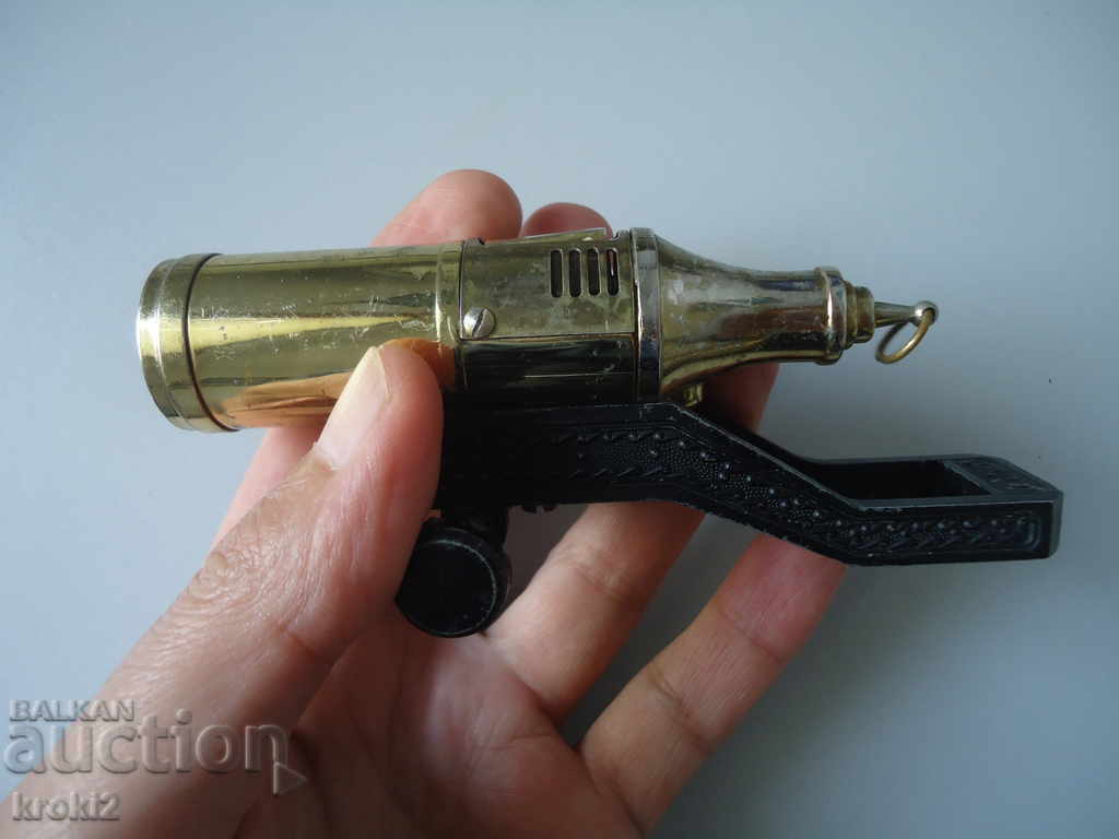 OLD PETROL LIGHTER OLD CANNON TOP