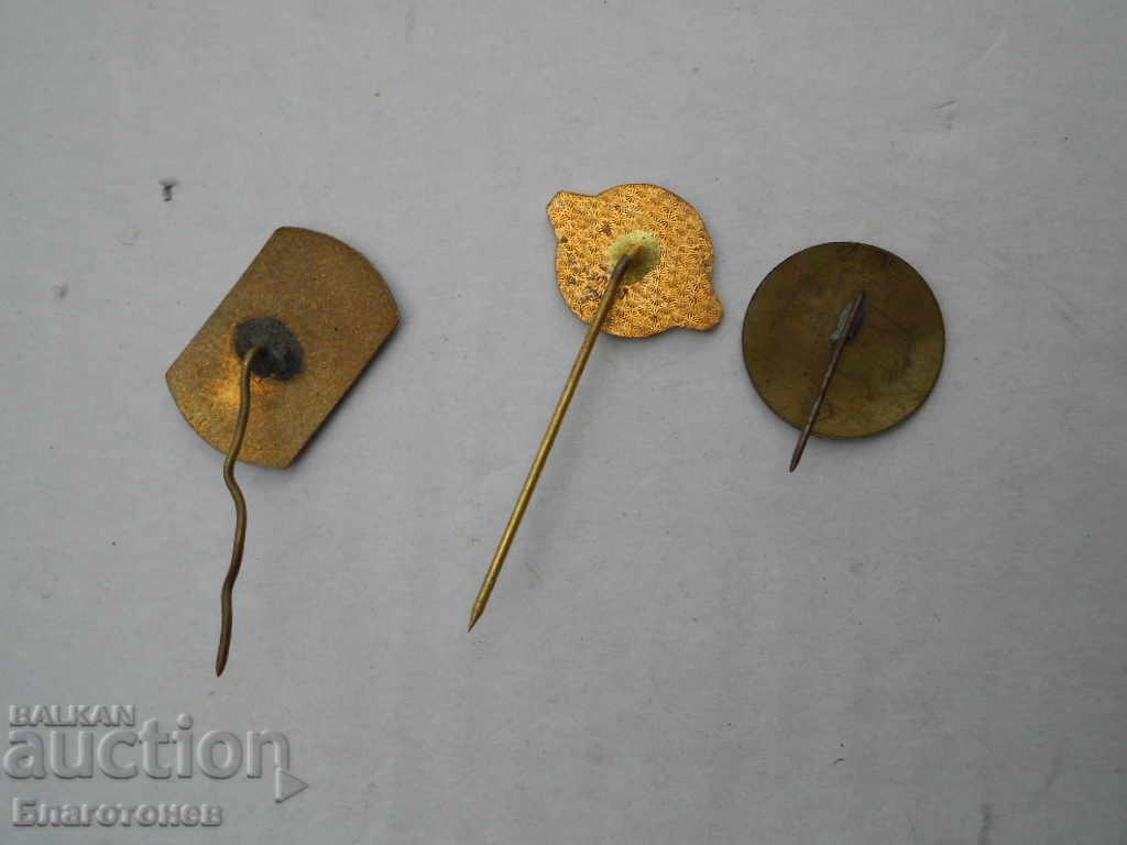 Delivery of Bad badges Delivery of Bad badges