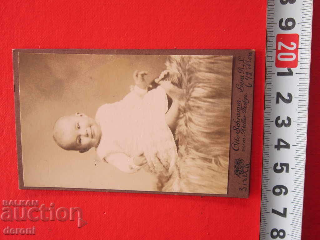 Old German picture of a thick card baby card with price 15.00 BGN | € 7.67