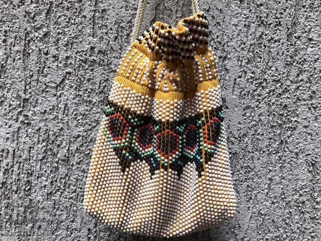 Auction Traditional mangosteen pussy for storing rose oil Auction Traditional mangosteen pussy for storing rose oil