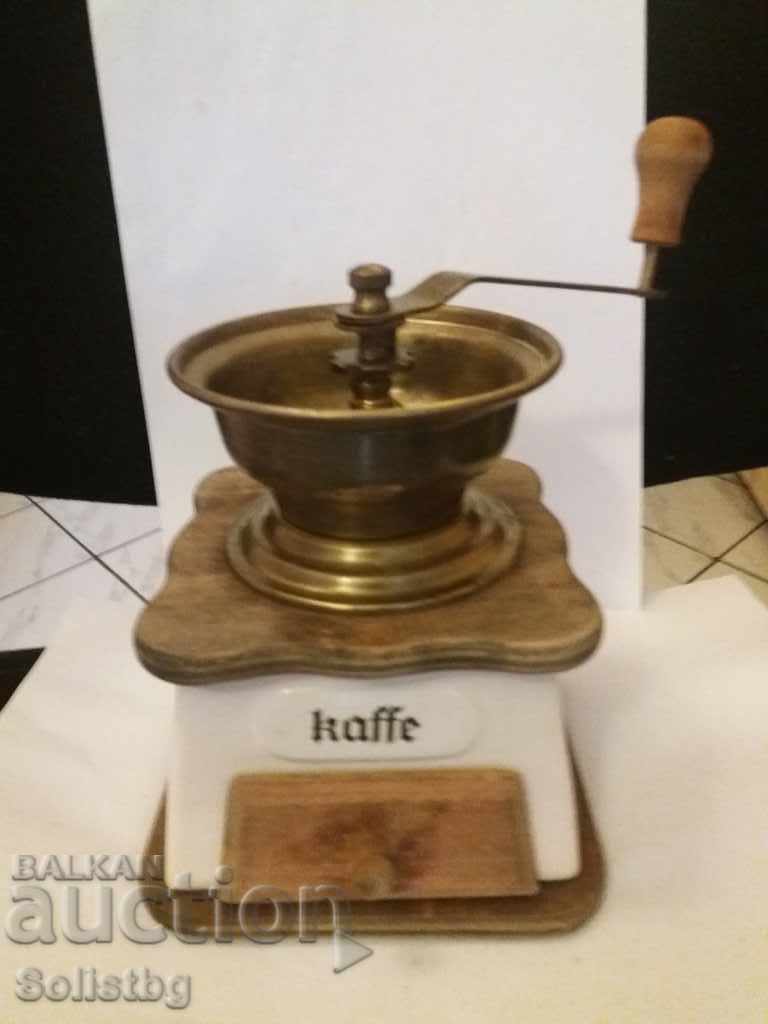 Old coffee grinders. - 7 Old coffee grinders. - 7