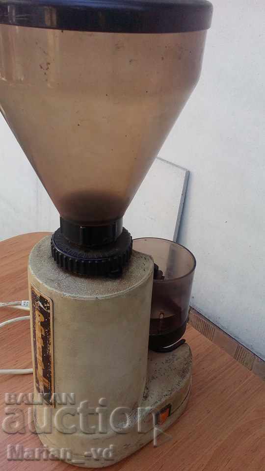 Professional coffee maker omnia f - 7 Professional coffee maker omnia f - 7