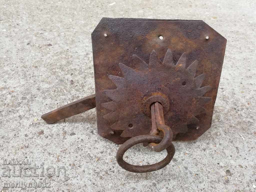 Antique wrought iron latch, lock, latch for an antique gate with price 43.00 BGN | € 21.99 Antique wrought iron latch, lock, latch for an antique gate with price 43.00 BGN | € 21.99