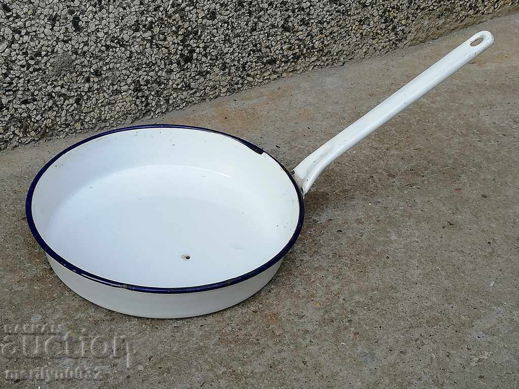 Old massive enameled pan, very early soldier, Bulgaria - 6