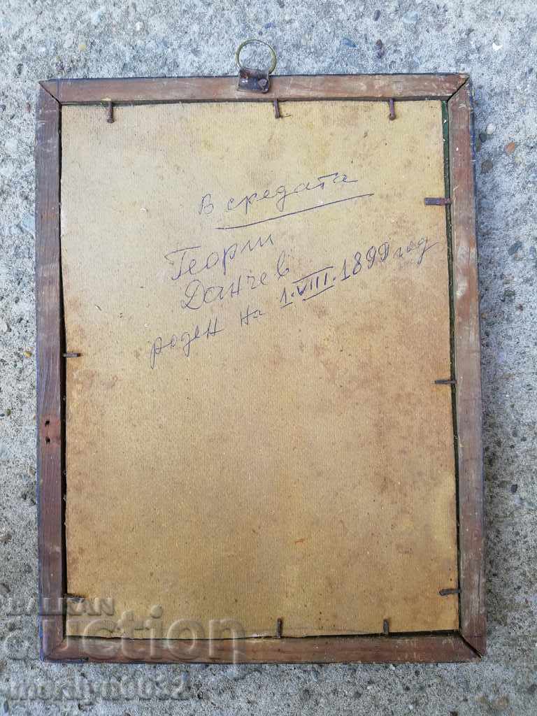 Delivery of Old framed photo, photography, portrait, propaganda Delivery of Old framed photo, photography, portrait, propaganda