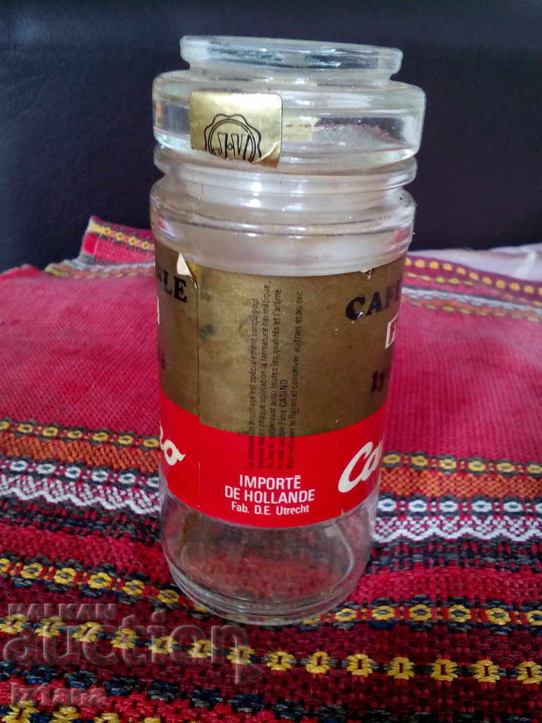 Ένα παλιό βάζο καφέ με τιμή 15.00 BGN | € 7.67 Ένα παλιό βάζο καφέ με τιμή 15.00 BGN | € 7.67