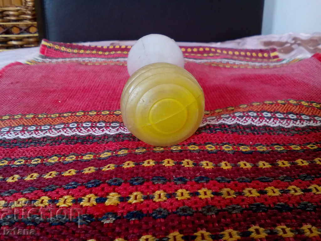 Old horn for children's bicycle, wheel with price 15.00 BGN | € 7.67 Old horn for children's bicycle, wheel with price 15.00 BGN | € 7.67