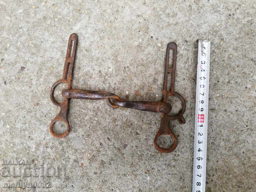 Auction Old wrought bridle bridle wrought iron, harness Auction Old wrought bridle bridle wrought iron, harness