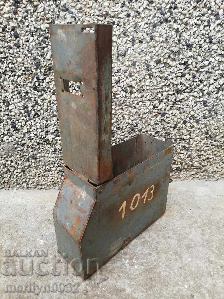 Delivery of Cartridge box with a box of ammunition Delivery of Cartridge box with a box of ammunition