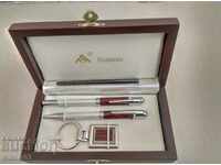 Set of Bossman pens in a luxury box + key ring