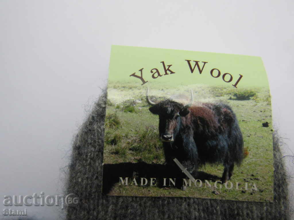 Auction  Machine knitted yak wool kid gloves with one finger,