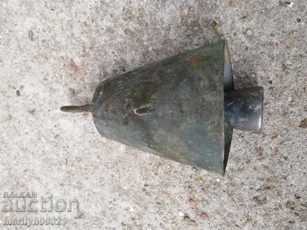 Ottoman bronze vat, bell, bell, tumbler - 5 Ottoman bronze vat, bell, bell, tumbler - 5