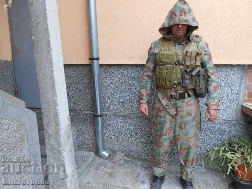 Tactical vest with price 99.00 BGN | € 50.62 Tactical vest with price 99.00 BGN | € 50.62