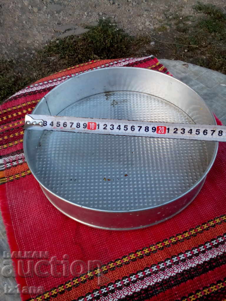 Auction Aluminum form for cake Auction Aluminum form for cake