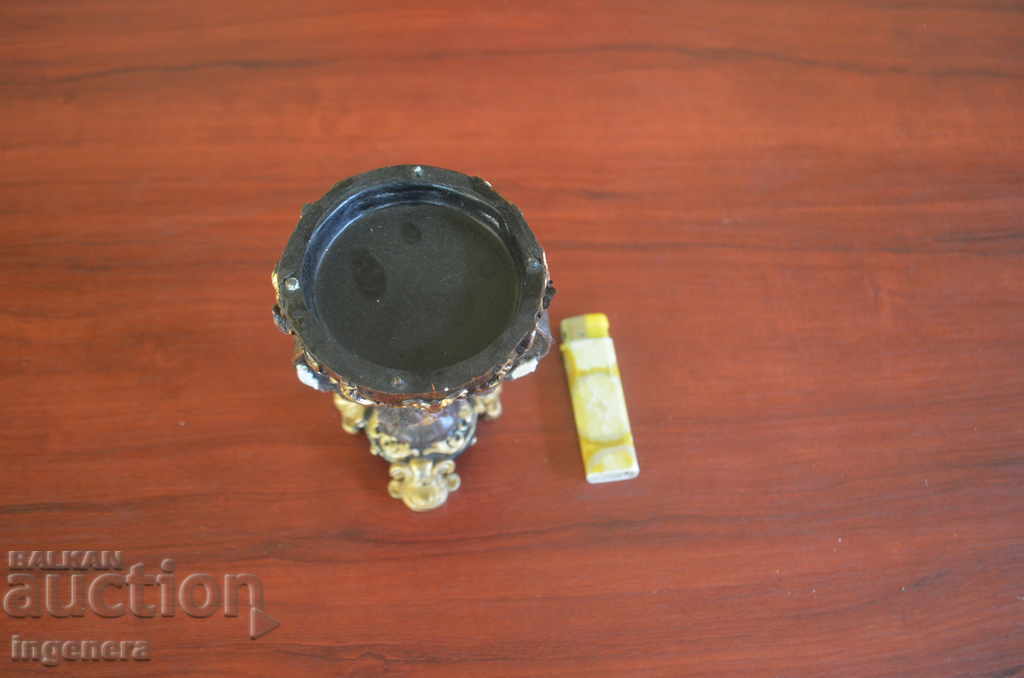 CANDLE HOLDER FOR A LARGE CANDLE with price € 4.80 | 9.39 BGN