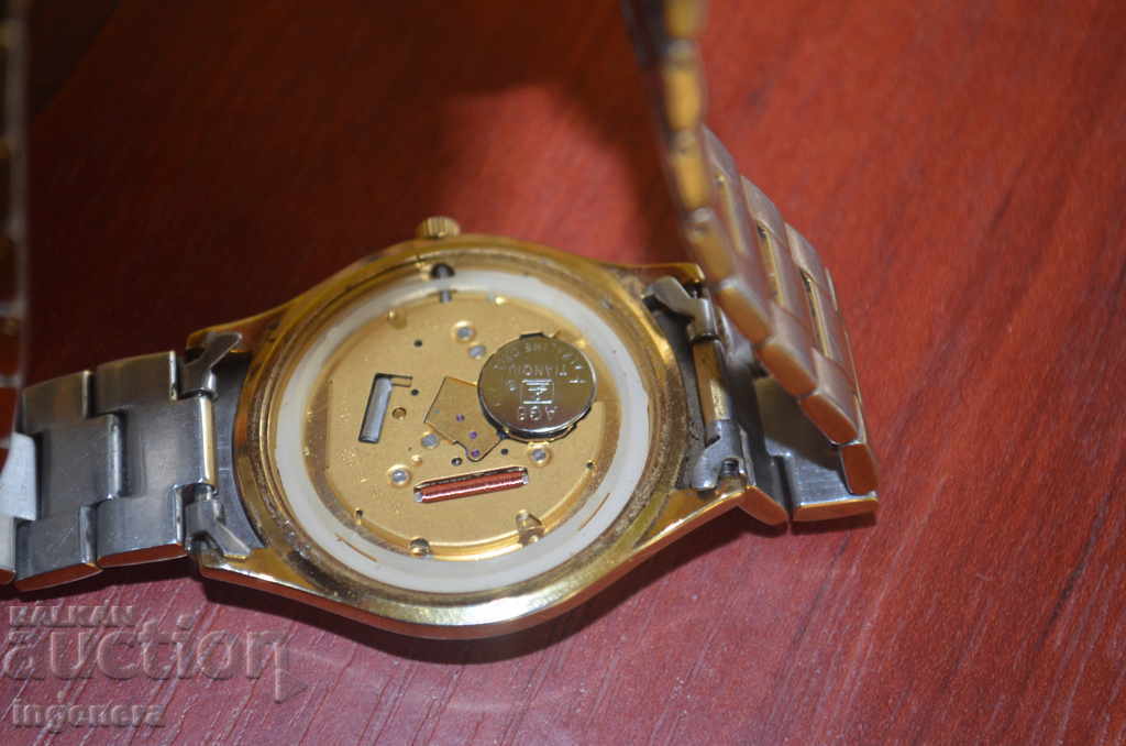 Delivery of DOXA CHAIR ORIGINAL APPAREL