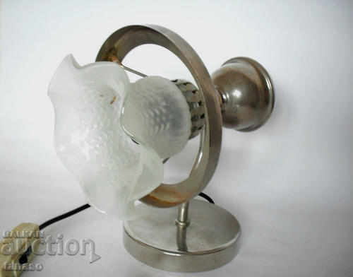 Стeнна лампа, аплик