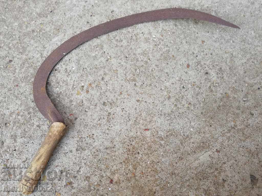Παλιό δρεπάνι, λεπίδα, σφυρήλατο σίδερο με τιμή 32.00 BGN | € 16.36 Παλιό δρεπάνι, λεπίδα, σφυρήλατο σίδερο με τιμή 32.00 BGN | € 16.36