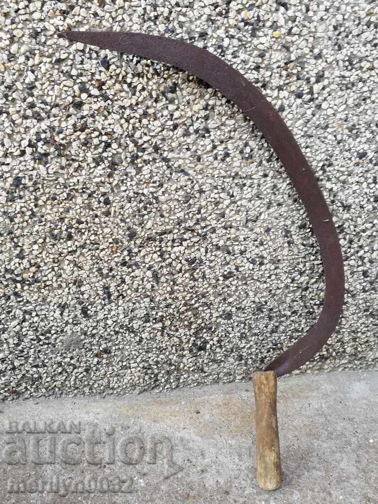 Παλιό δρεπάνι, λεπίδα, σφυρήλατο σίδερο Παλιό δρεπάνι, λεπίδα, σφυρήλατο σίδερο