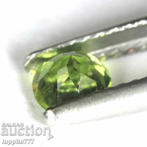 Auction  0.55 carats peridot phaset
