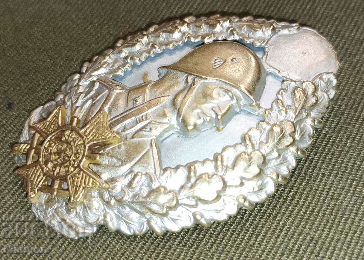 Πουλάω ένα βασιλικό σήμα πεζικού - σπάνιο θέμα. - 5 Πουλάω ένα βασιλικό σήμα πεζικού - σπάνιο θέμα. - 5