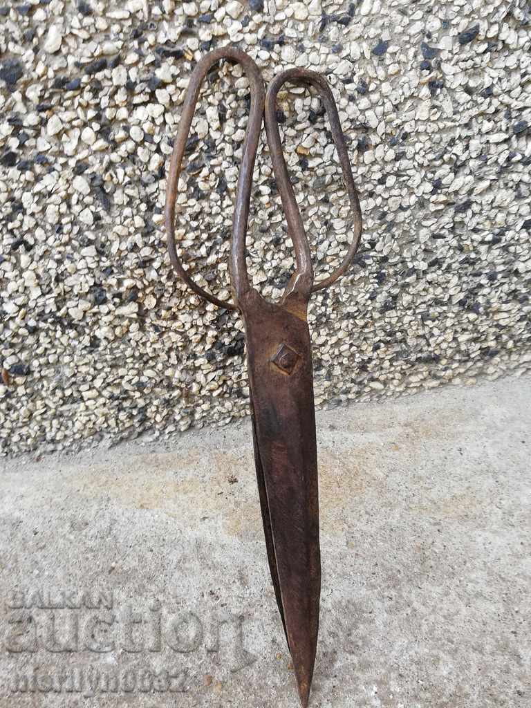 Renaissance forged scissors, wrought iron with price 49.00 BGN | € 25.05 Renaissance forged scissors, wrought iron with price 49.00 BGN | € 25.05