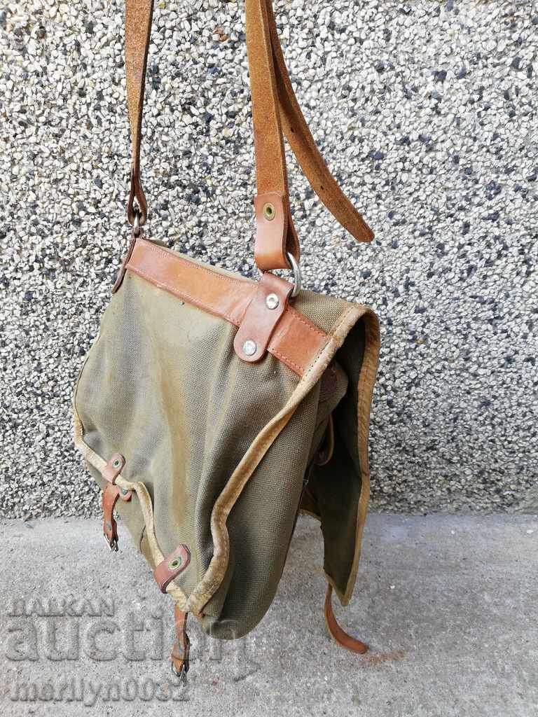 Auction An old canvas bag, a backpack, a dry bag, a bag, a mesh Auction An old canvas bag, a backpack, a dry bag, a bag, a mesh