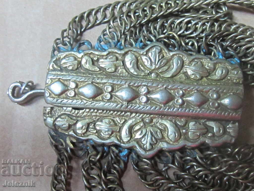 Доставка на Лот Старинни Етнографски Накити Доставка на Лот Старинни Етнографски Накити