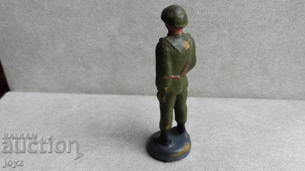 Delivery of Very rare Soldier from the USSR / Papier-mache