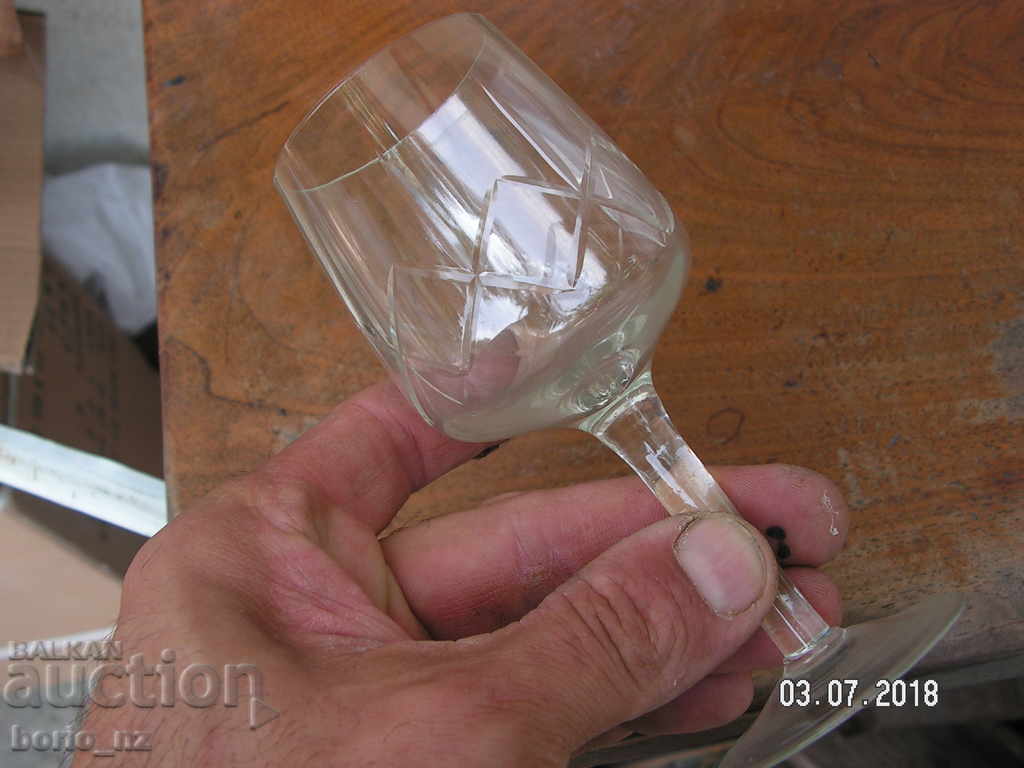 Delivery of 9361. SERVICE CRYSTAL GLASSES